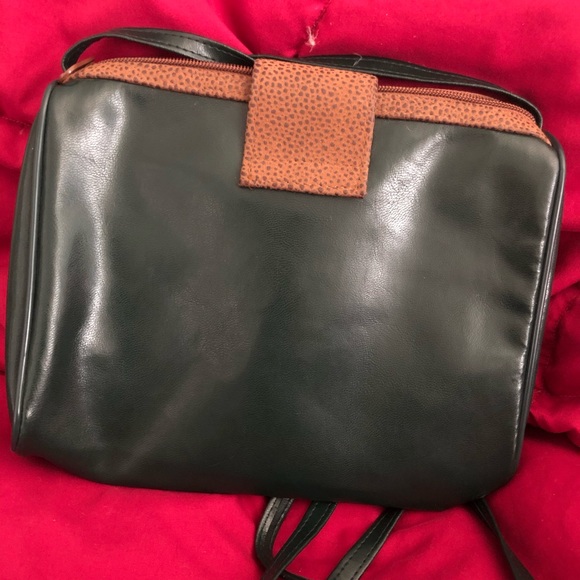 🤩💥💥GIFTED💥💥🥳 Brown and green crossbody bag. - Picture 4 of 7
